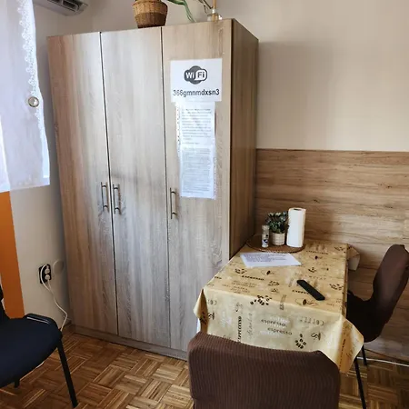 Orsi Szallashelyek 2 *